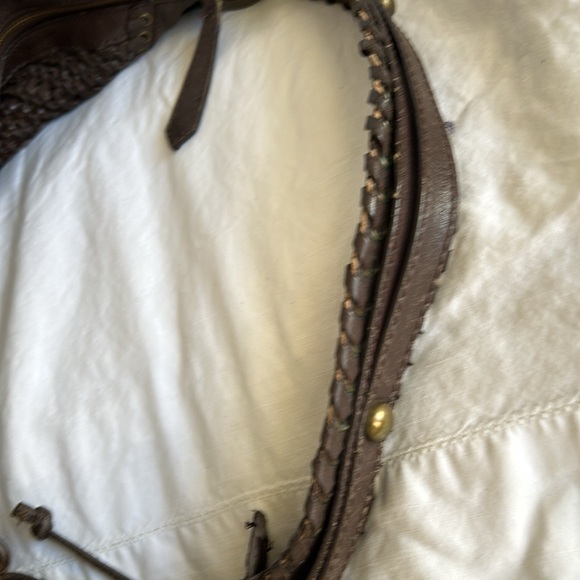 Isabella Fiori Hand Woven Shoulder bag - Picture 7 of 11